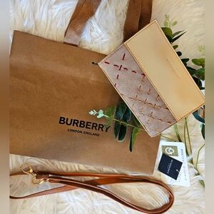 Burberry: Bag and Shopping Bag🥰🥰